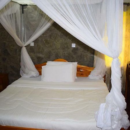 Ngorongoro Lodge คาราทู ภายนอก รูปภาพ