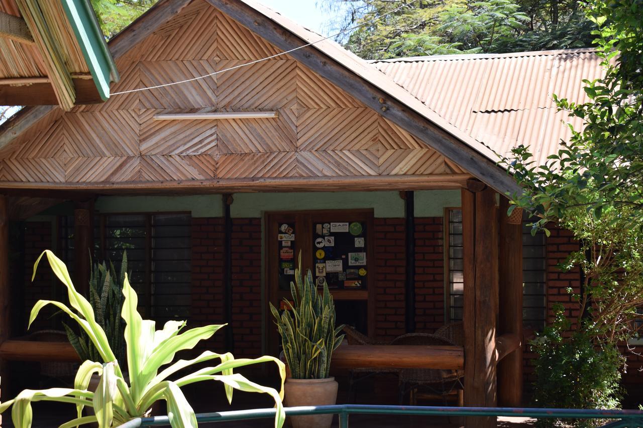 Ngorongoro Lodge คาราทู ภายนอก รูปภาพ